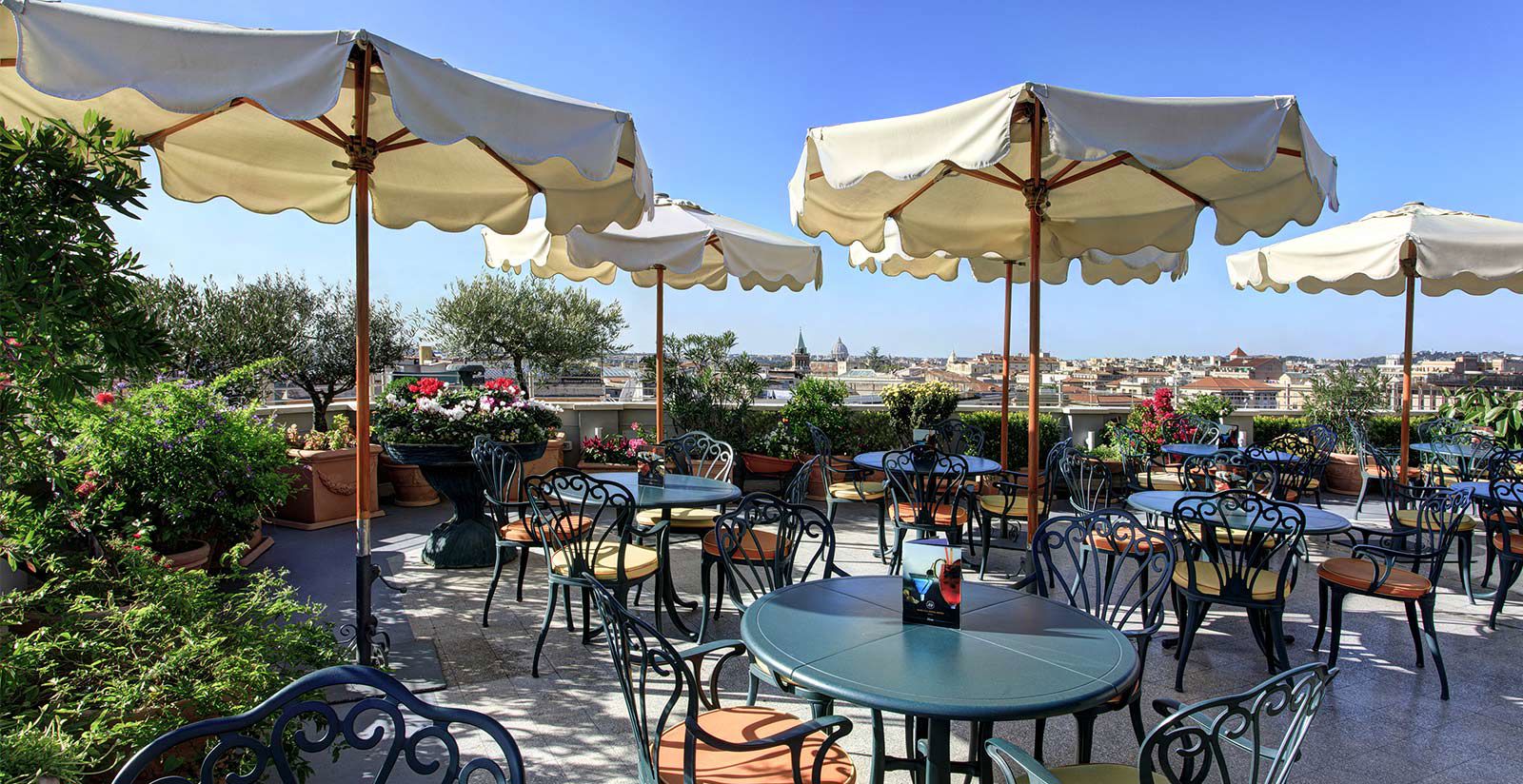 Sito Ufficiale di Marcella Royal Hotel - Rooftop Garden a Roma