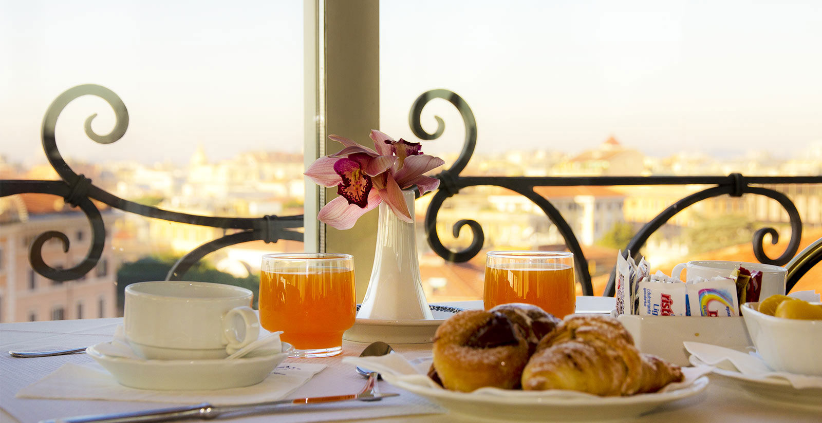 Panoramic breakfasts in Rome  6