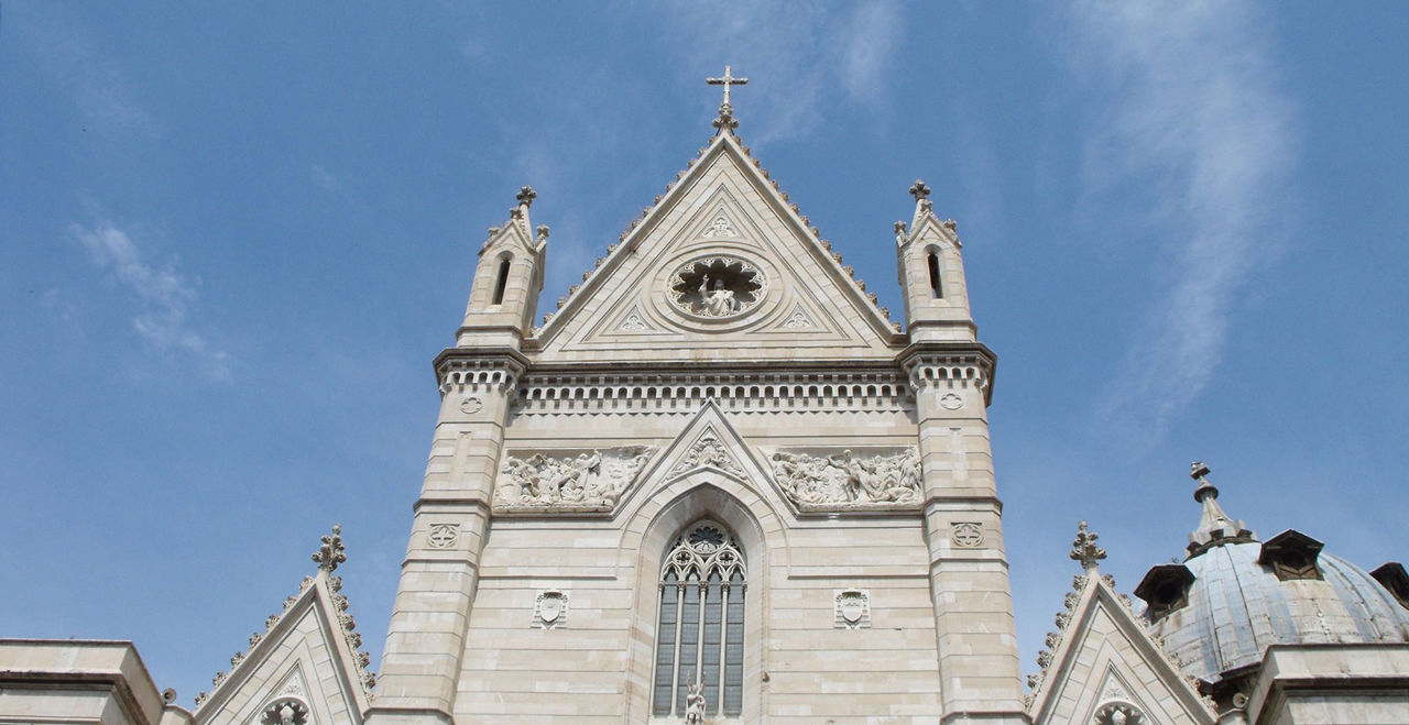 Discover the churches of Naples with Grand Hotel Europa
