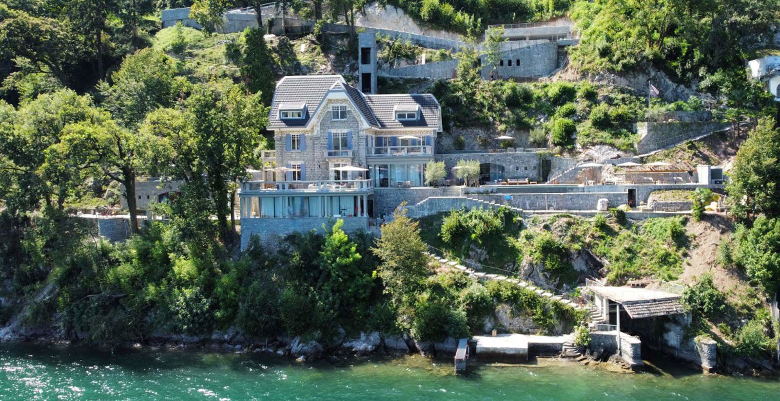 Modern villa on Lake Como 2