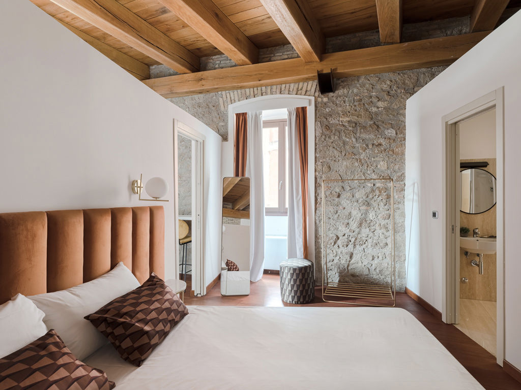 Discover The Luxury Rooms And Suites Of Torre Capranica In Rome